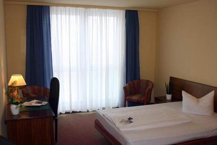 Photo 9