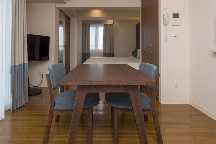 Room 21 of 83