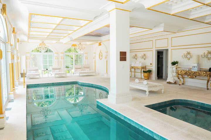Pool 98 of 122