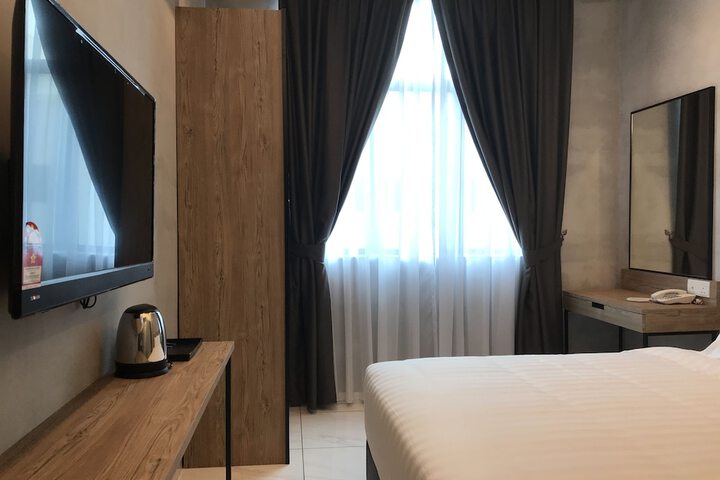 Room 8 of 58