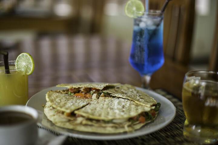 Dining 54 of 66