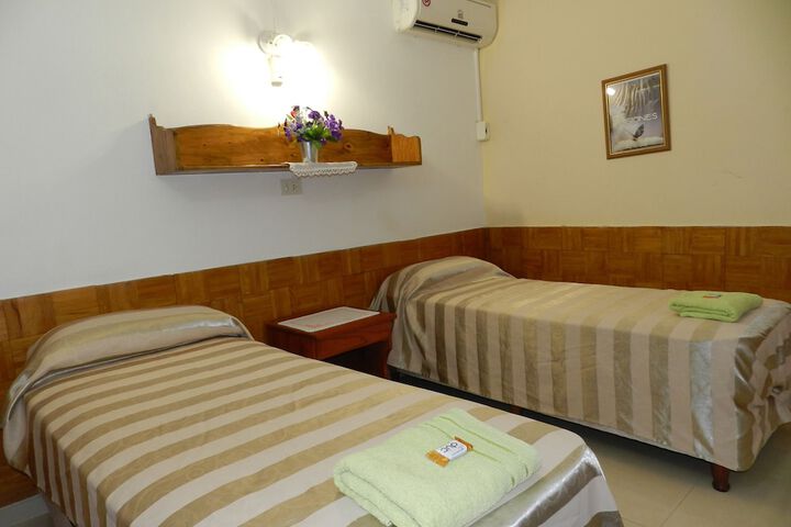 Room 6 of 35