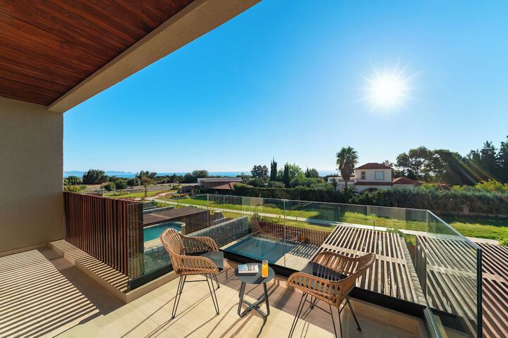 Terrace/Patio 17 of 44