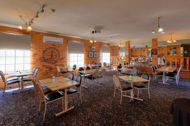 Dining Photos