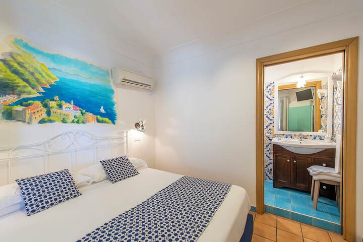 Room 14 of 44