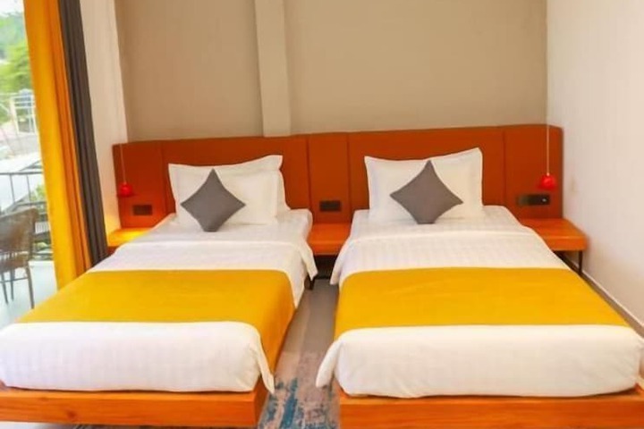 Room 7 of 30