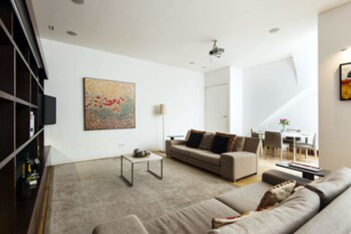 Room 14 of 28