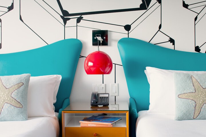 Room 21 of 76