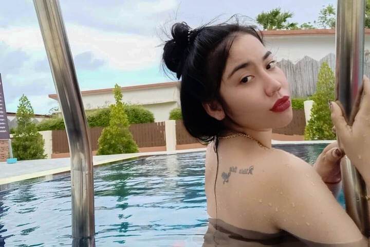 Pool 33 of 86