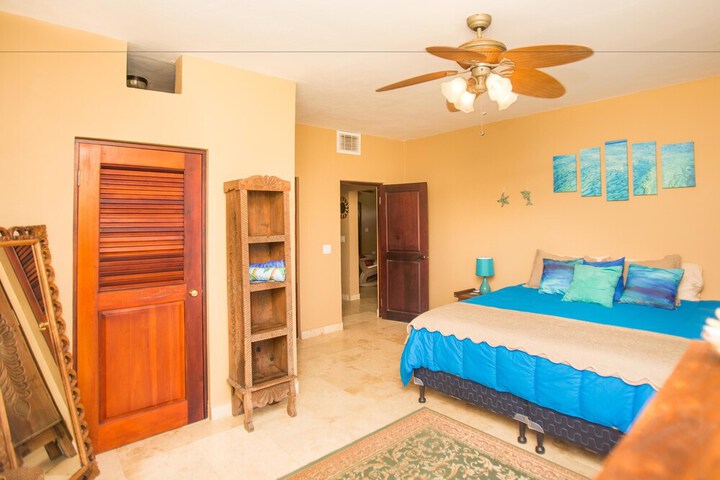 Room 4 of 39