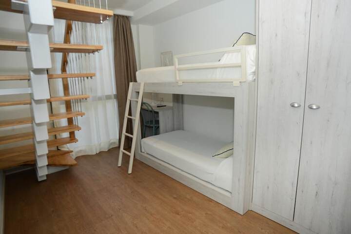 Room 28 of 58