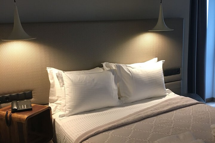 Room 32 of 88