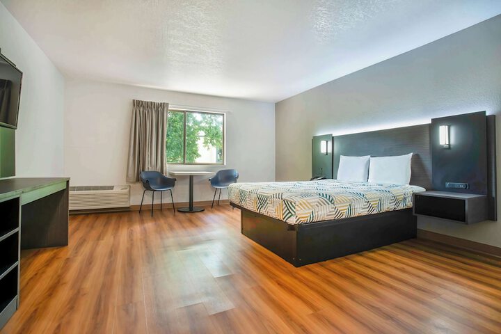 Room 14 of 21