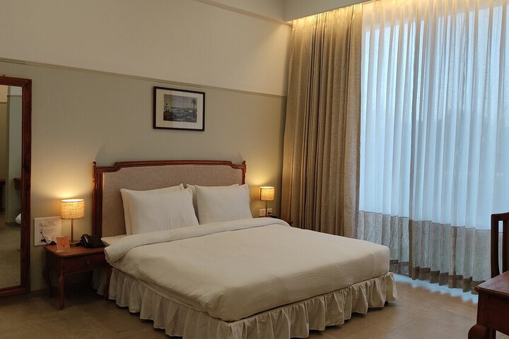 Room 36 of 103
