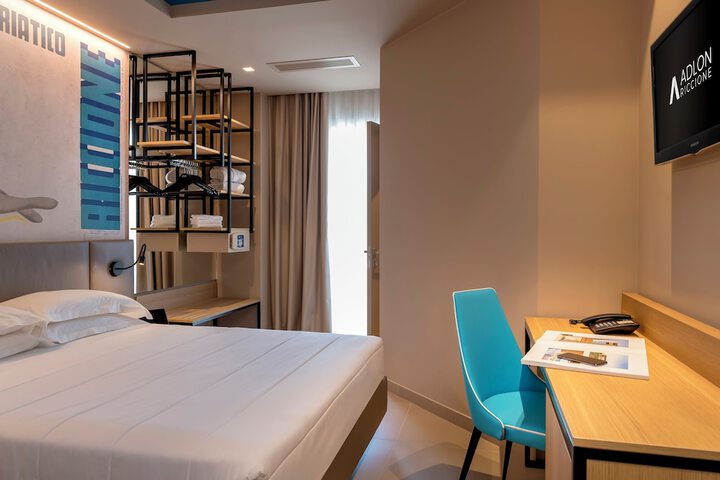 Room 6 of 86