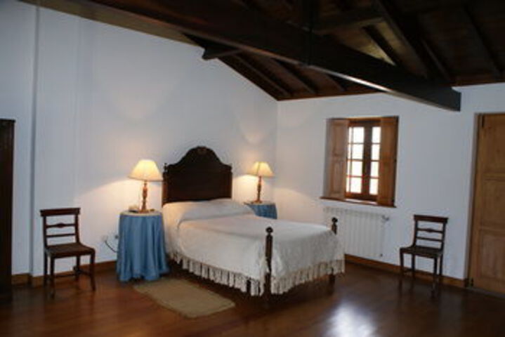 Room 18 of 38