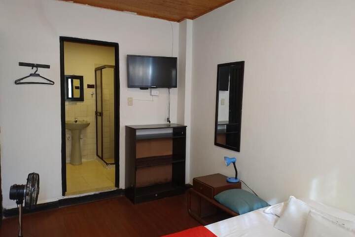 Room 32 of 45