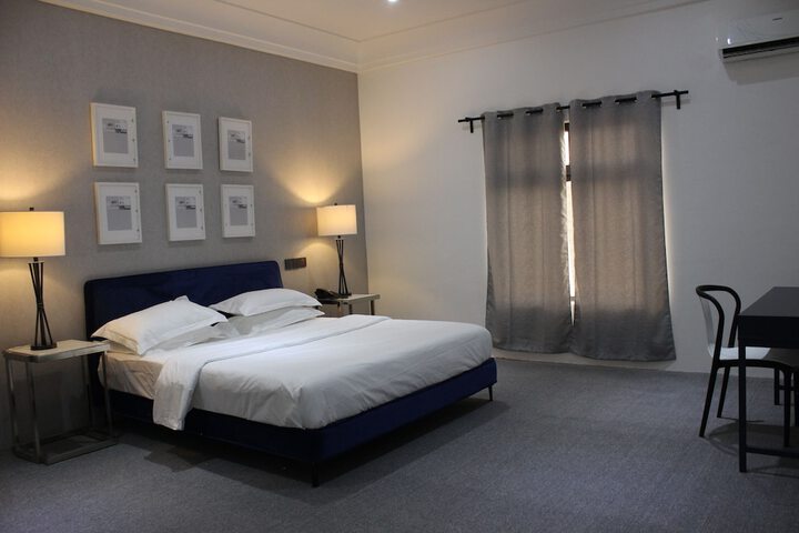 Room 36 of 68