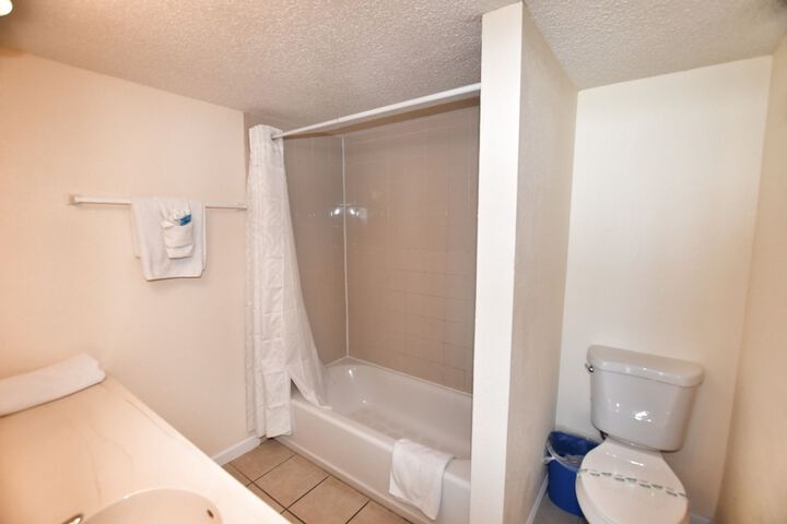 Room 20 of 64