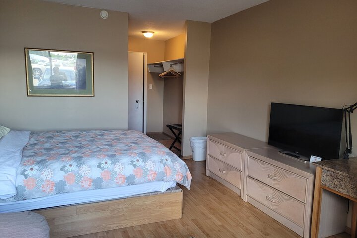 Room 10 of 26