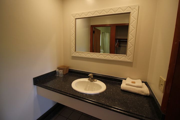 Room 46 of 65