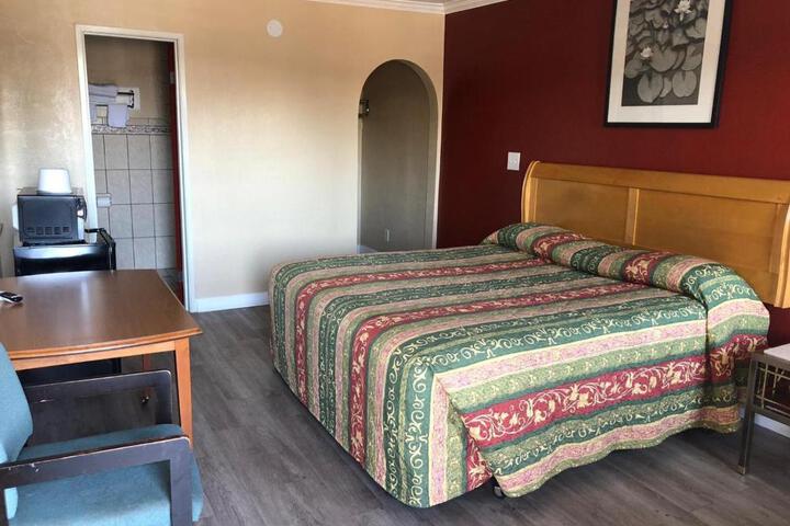 2 Double Beds (1 of 2)