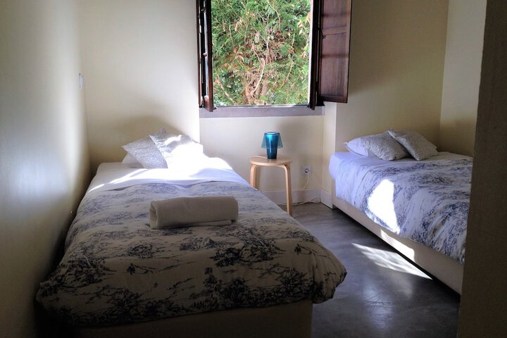 Room 4 of 36
