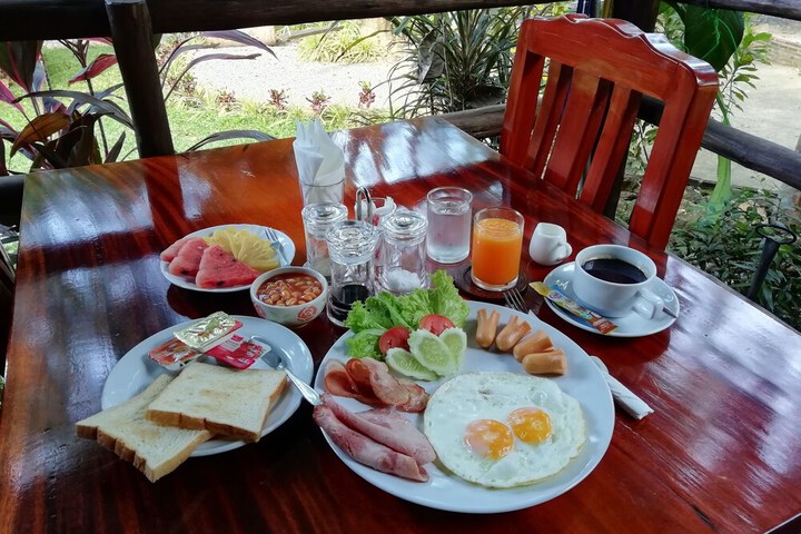 Breakfast/Coffee Service 101 of 137