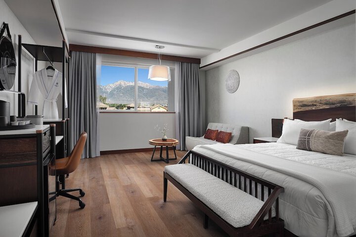 Room 9 of 24
