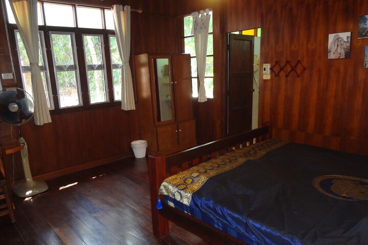 Room 10 of 55