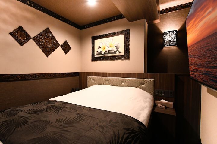 Room 13 of 40