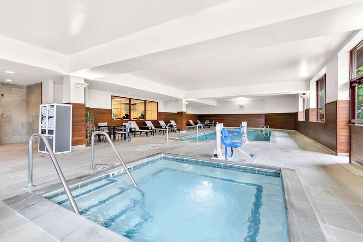 Pool 41 of 70