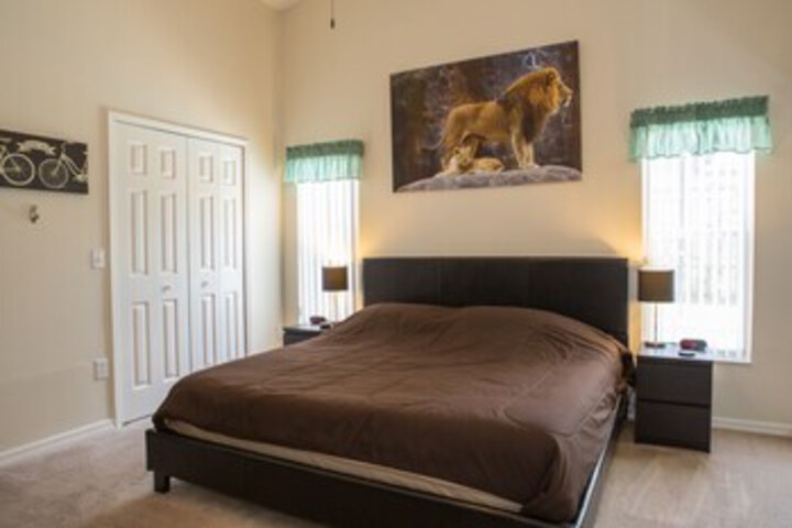 Room 14 of 19