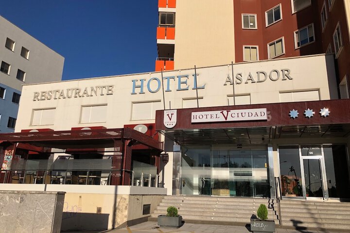 Hotel V Ciudad
