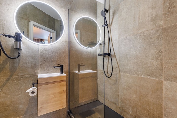 Clean Restrooms
