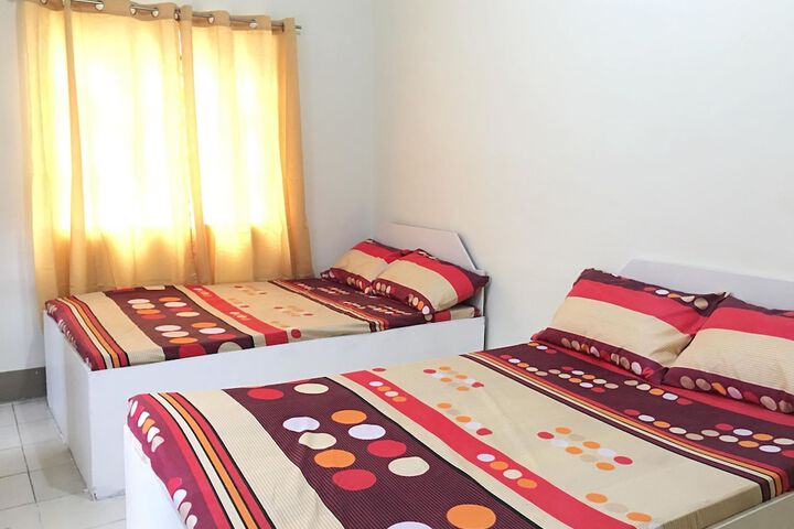 Hero Image 1 of 10