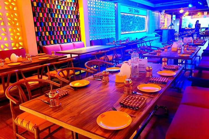 Dining 43 of 57