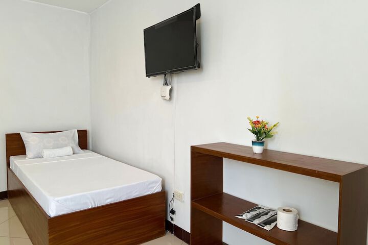Room 16 of 84