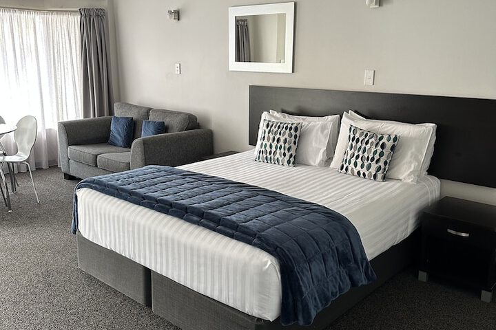 Room 22 of 35