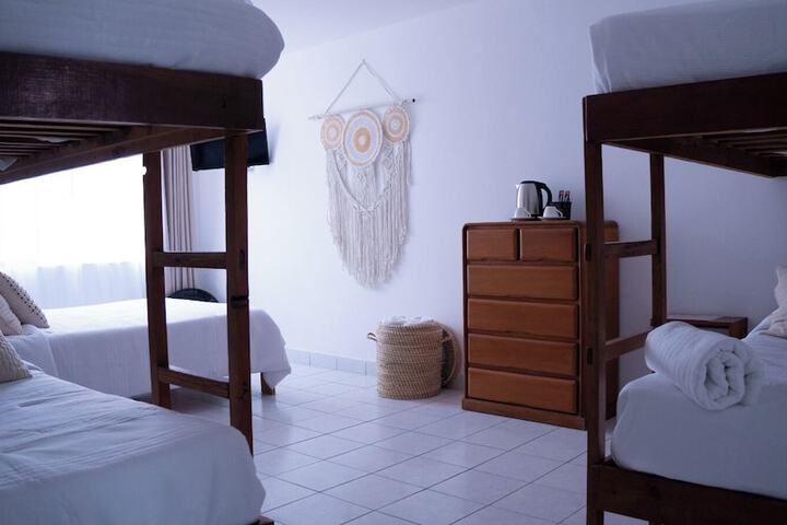 Room 8 of 35