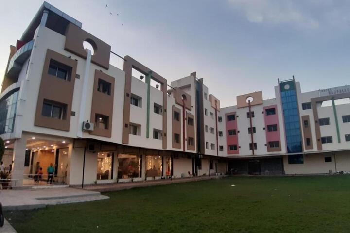Hotel Raj Palace