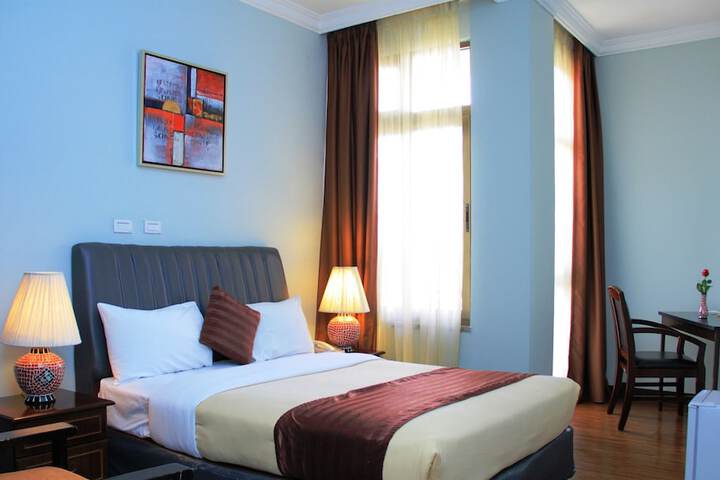 Room 16 of 96