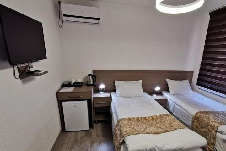 Room 20 of 42