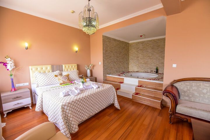 Room 14 of 34