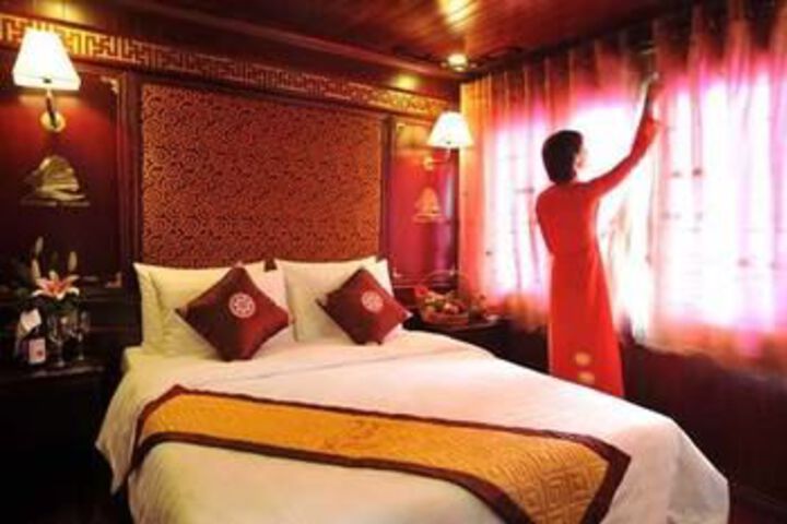Room 34 of 64