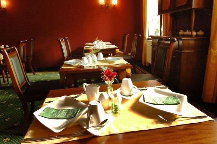 Breakfast/Coffee Service 12 of 35