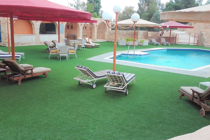 Pool 57 of 155