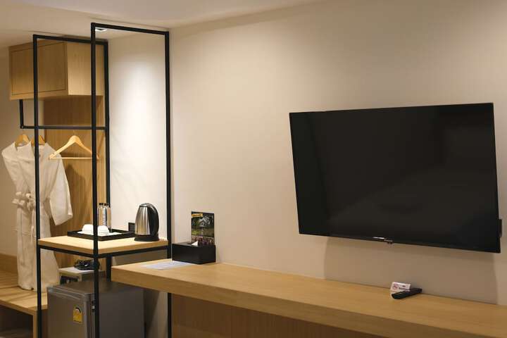 Room 7 of 31