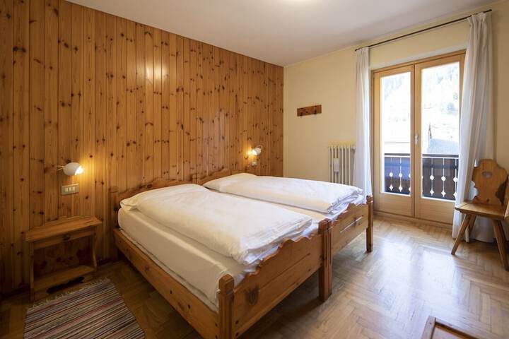 Room 20 of 63