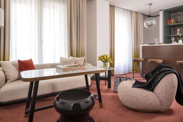 Room 23 of 72